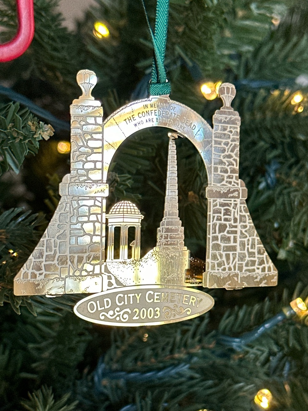 Old City Cemetery Lynchburg VA Landmark Christmas Ornament 2003 - Picture 2 of 5